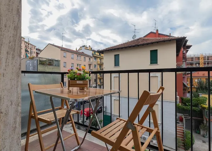 Luxury Apartment Near Navigli Carlo D\'Adda 29